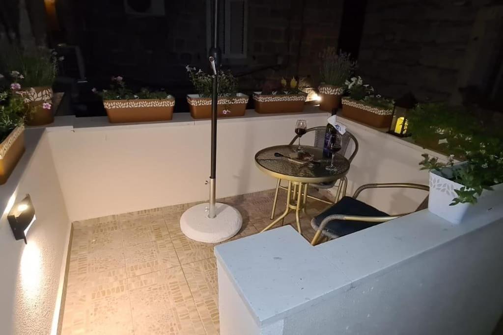 Diva 1,Stylish Old Town Studio Apartment Near Beach Split Luaran gambar