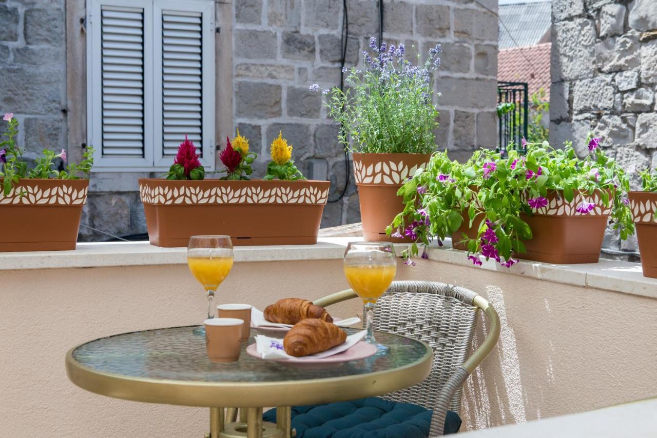 Diva 1,Stylish Old Town Studio Apartment Near Beach Split Luaran gambar